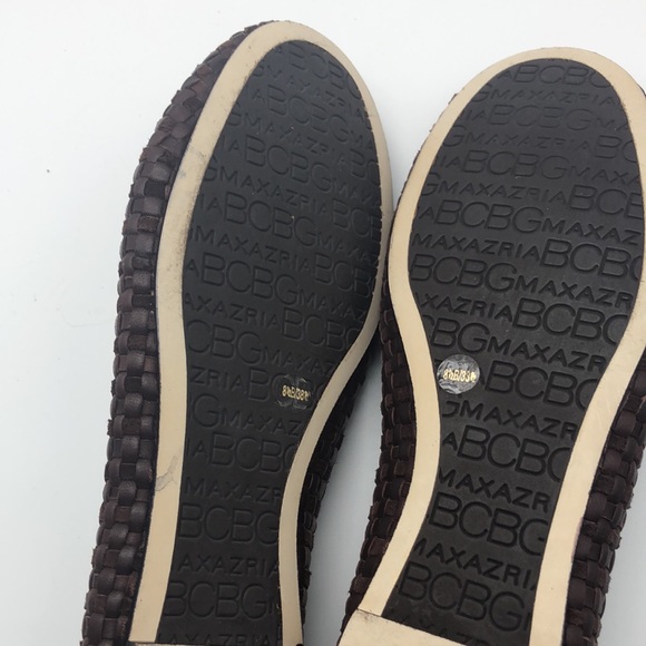 BCBG MAXAZARIA Flats. - Picture 10 of 12